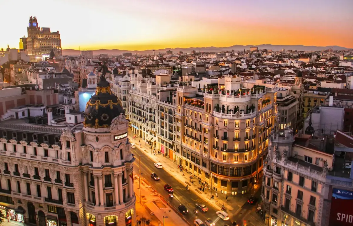 Requisitos para viajar a España desde Latinoamérica en 2026